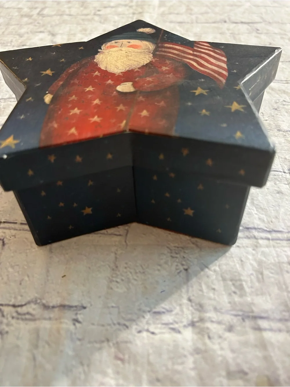 THE LINDY BOWMAN COMPANY STAR SHAPED CARDBOARD DECORATIVE FOLK ART STORAGE BOX